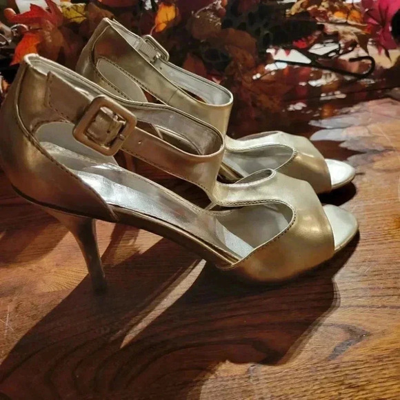 George Silver High Heeled Sandals with ankle strap and Buckle size  7 - Picture 4 of 9